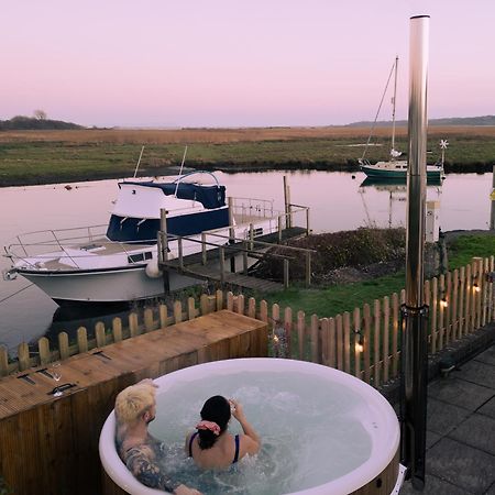 Hot Tub With A View - Christchurch Harbour Extérieur photo