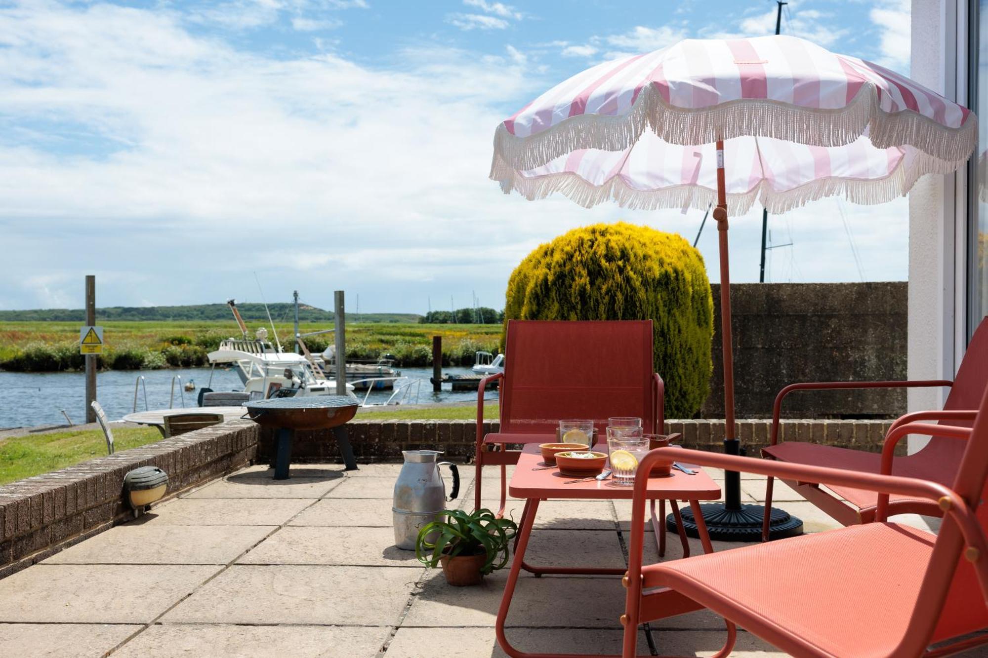Hot Tub With A View - Christchurch Harbour Extérieur photo